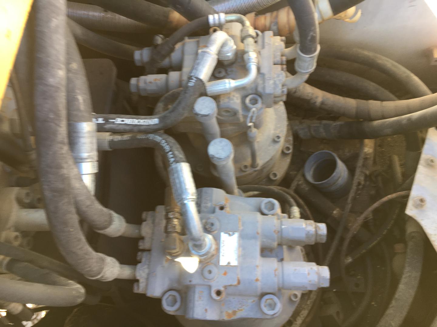 ./imagenes/INVOICE/2019/15426/EXCAVADORA JOHN DEERE_450CLC (26).JPG